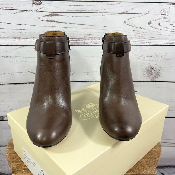 COACH Sondra Semi Matte Calf Ankle Zip Bootie Size 8 Medium Chestnut LIKE NEW! - Picture 3 of 10